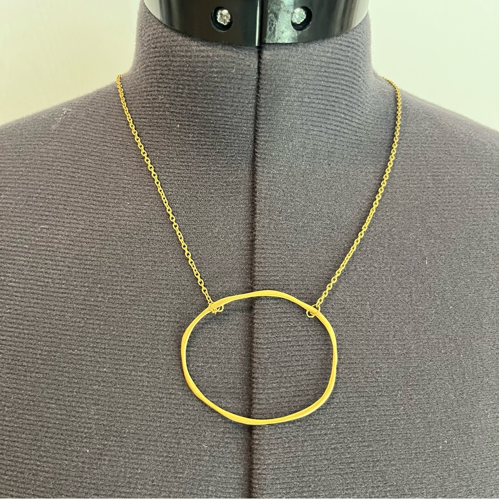 Gold Oval Pendant Necklace
